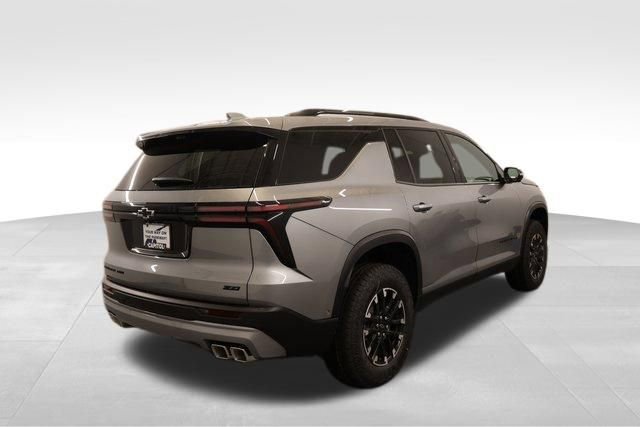 New 2026 Chevrolet Traverse Z71 w/ Enhanced Driving Package image 2