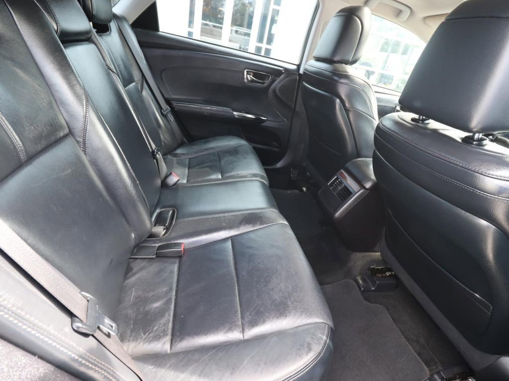 Used 2014 Toyota Avalon XLE Touring FWD image 22