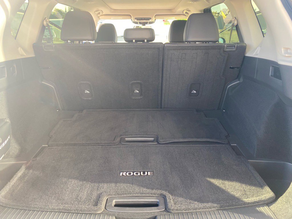 Used 2023 Nissan Rogue Platinum w/ Platinum Premium Package image 43