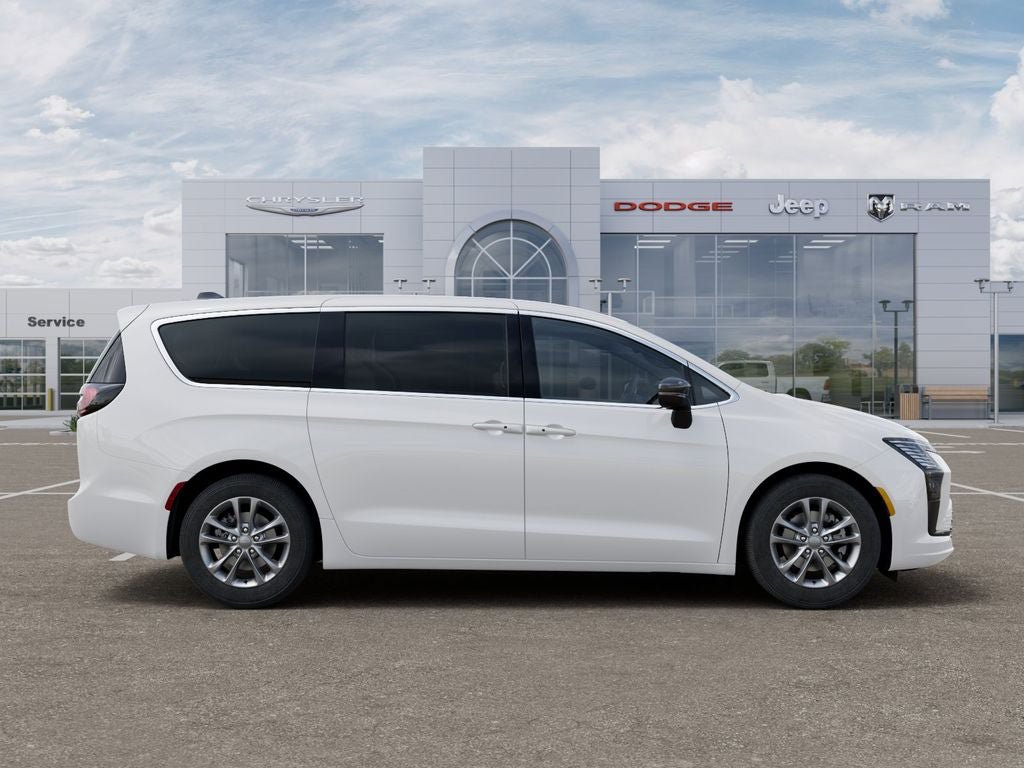 New 2027 Chrysler Pacifica Select FWD image 21