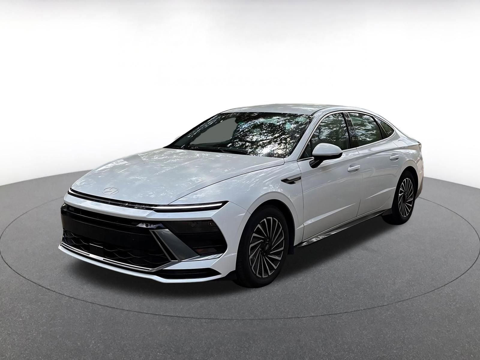 Used 2025 Hyundai Sonata SEL image 3