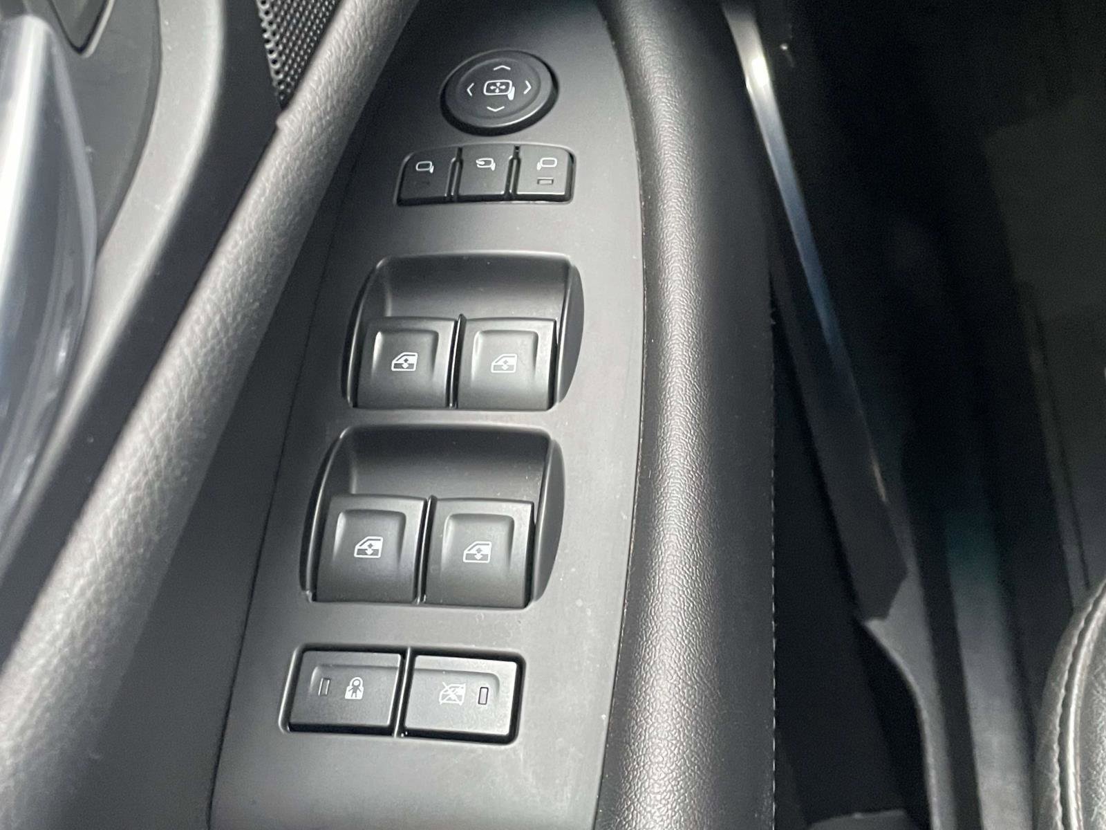 Used 2019 Cadillac Escalade Luxury AWD/4WD image 14