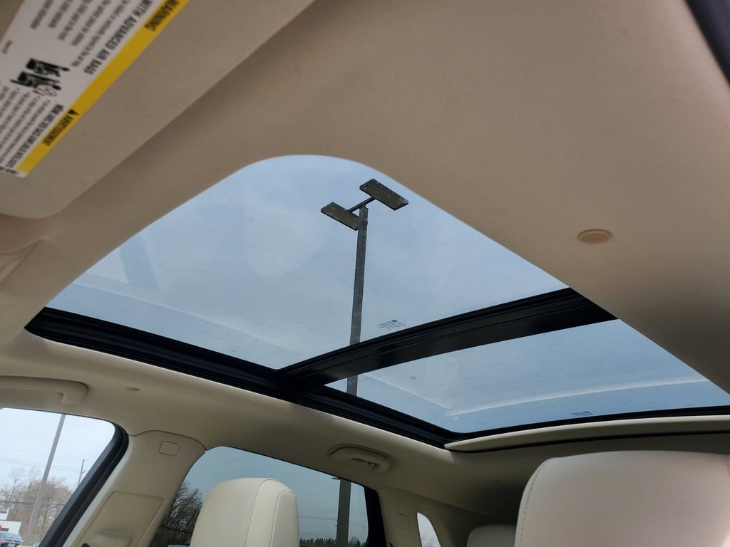 Used 2023 Cadillac XT5 Premium Luxury w/ LPO, Floor Liner Package image 34