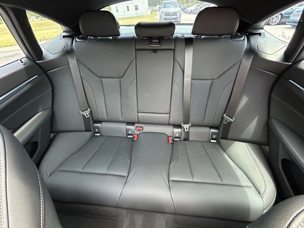 Used 2025 BMW i4 eDrive40 w/ Premium Package RWD image 13