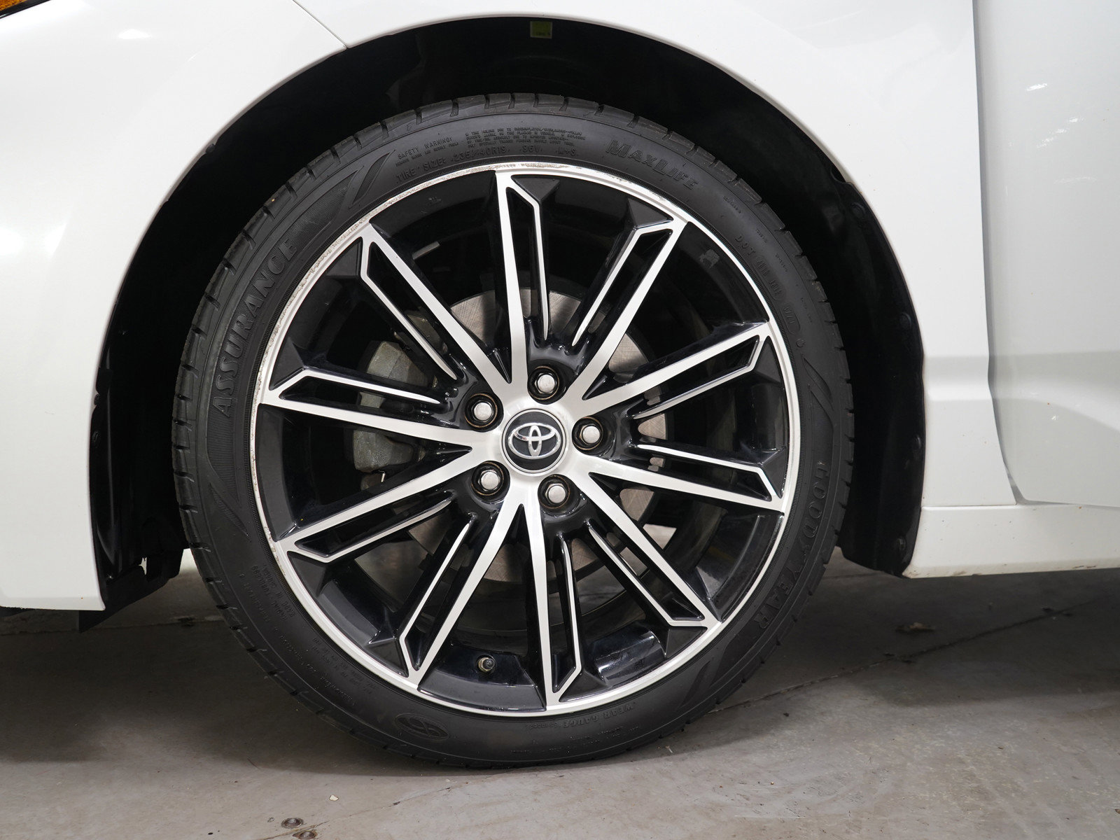 Used 2019 Toyota Avalon XSE w/ All Weather Liner Package FWD image 29