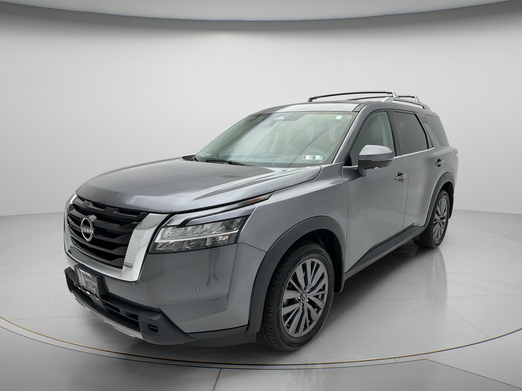 Used 2023 Nissan Pathfinder SL w/ SL Premium Package AWD/4WD image 3