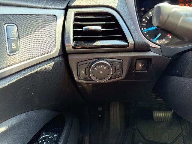 Used 2015 Ford Fusion SE w/ Equipment Group 201A image 20