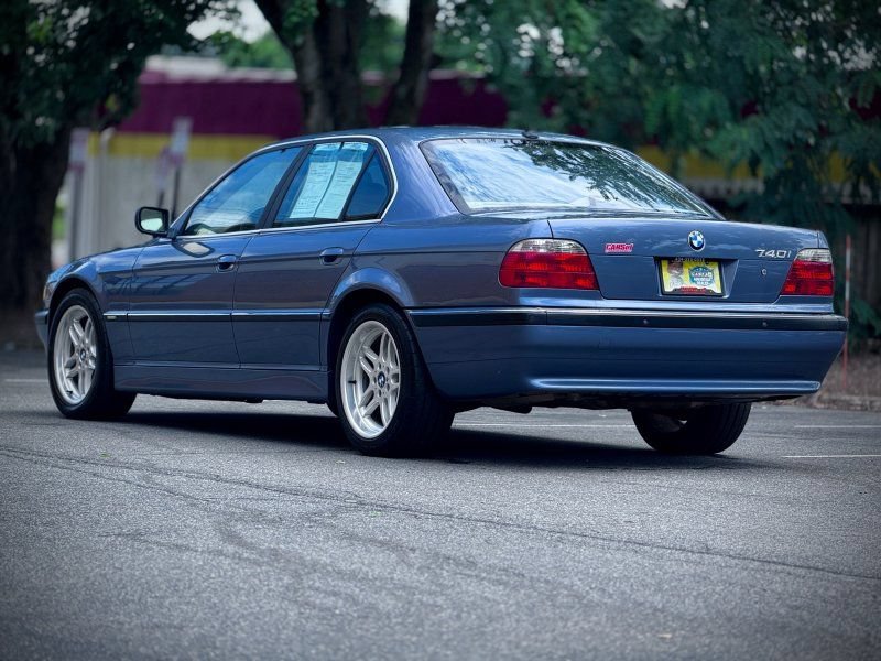 Used 2001 BMW 740i RWD image 5