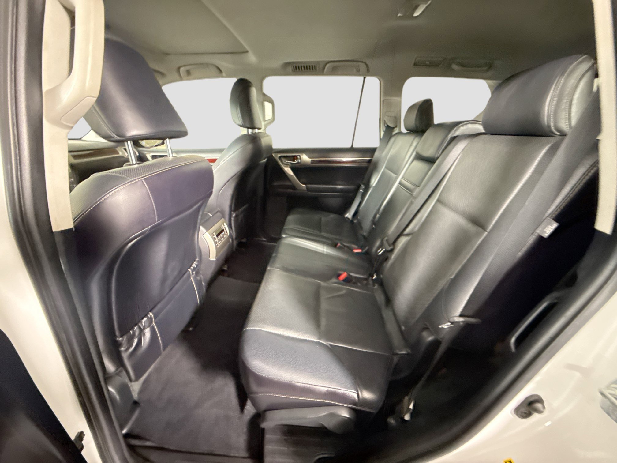 Used 2017 Lexus GX 460 Premium w/ Premium Package AWD/4WD image 25
