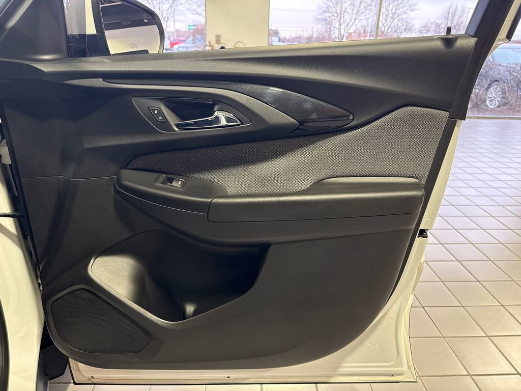 Certified 2021 Chevrolet TrailBlazer LT w/ Convenience Package image 36