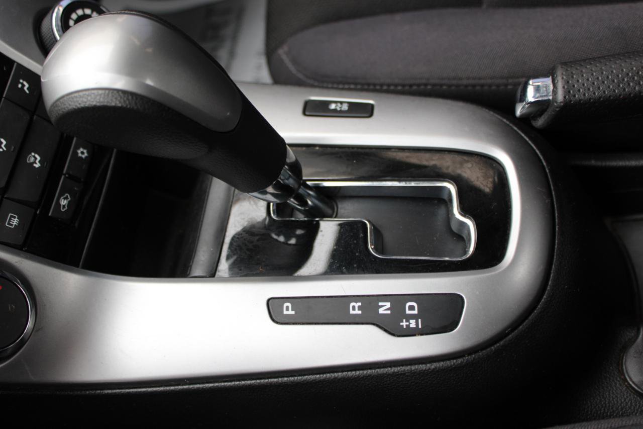 Used 2015 Chevrolet Cruze LT image 38