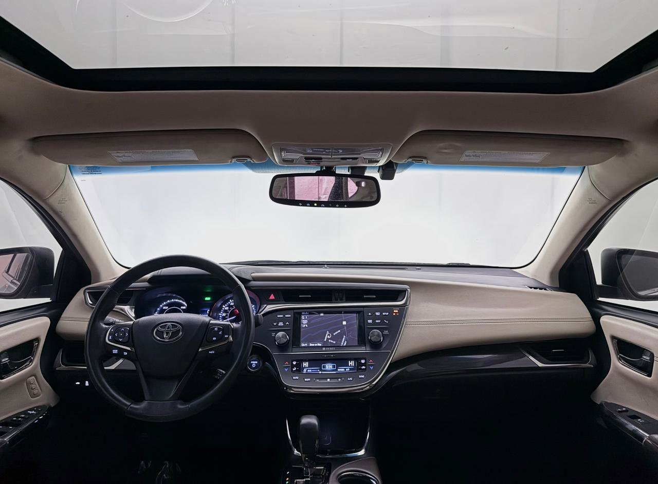 Used 2013 Toyota Avalon Limited w/ Technology Pkg FWD image 27