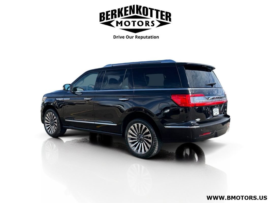 Used 2019 Lincoln Navigator Reserve image 5