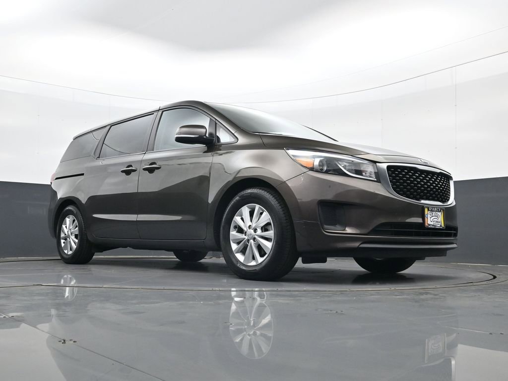 Used 2017 Kia Sedona LX image 24