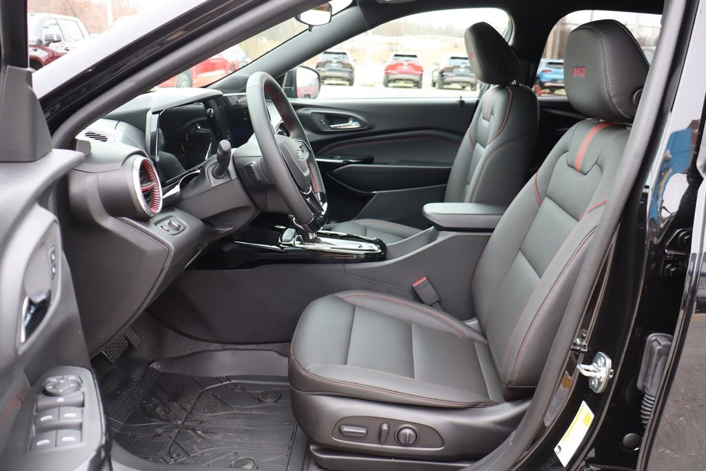 New 2026 Chevrolet Trax RS w/ Driver Confidence Package image 8