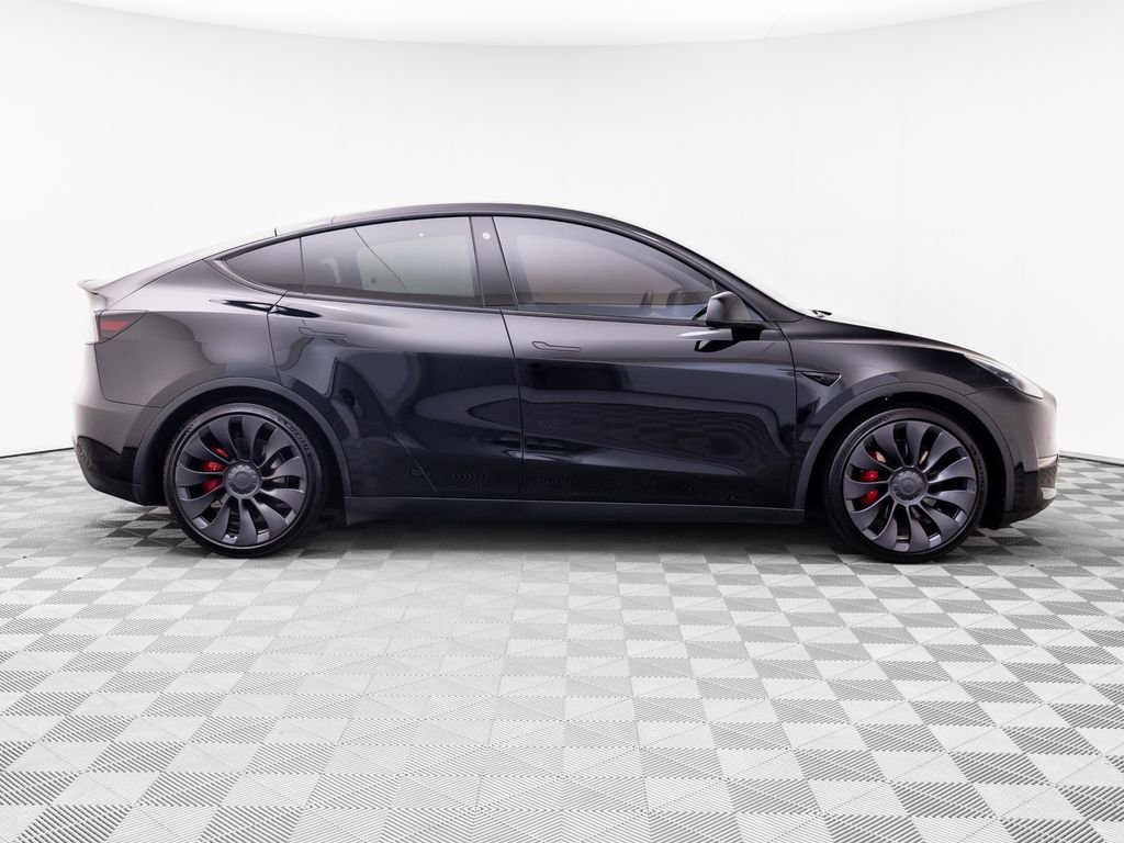 Used 2022 Tesla Model Y Performance AWD/4WD image 8