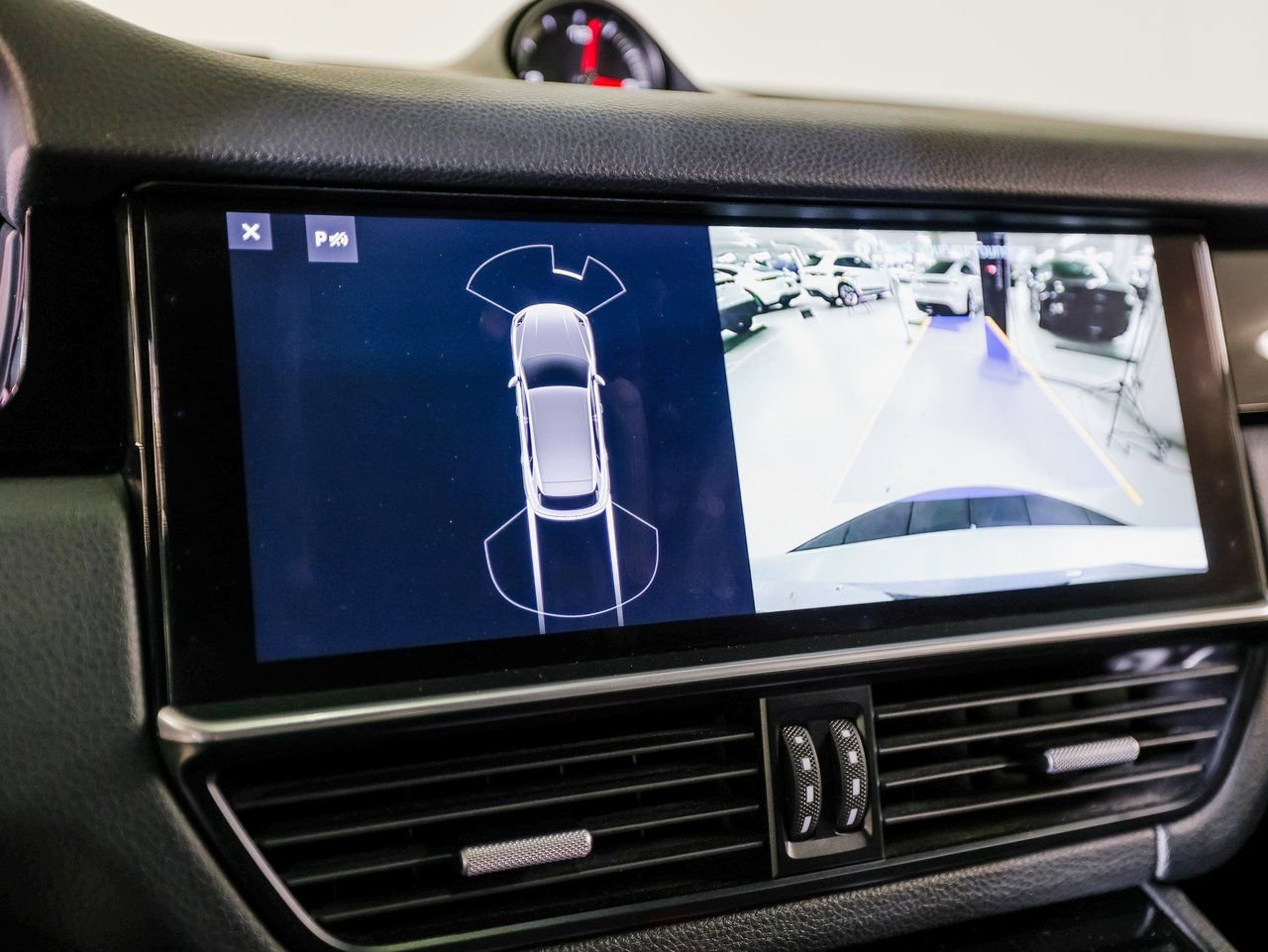 Certified 2020 Porsche Cayenne image 19