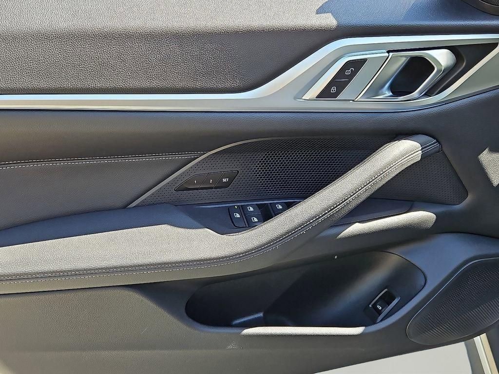 Used 2025 BMW i4 xDrive40i w/ Parking Assistance Package image 13