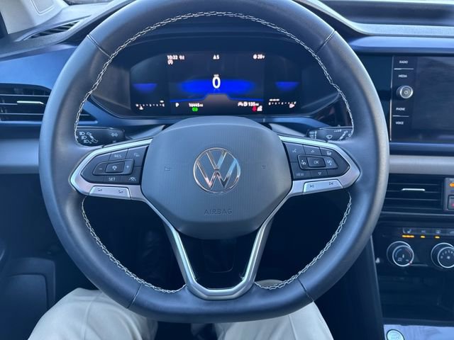 Certified 2023 Volkswagen Taos SE w/ Panoramic Sunroof Package image 18