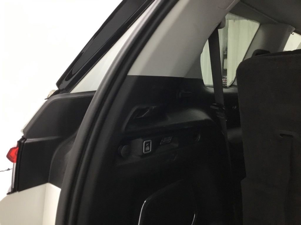 Used 2021 Jeep Grand Cherokee L Limited w/ Luxury Tech Group II AWD/4WD image 18