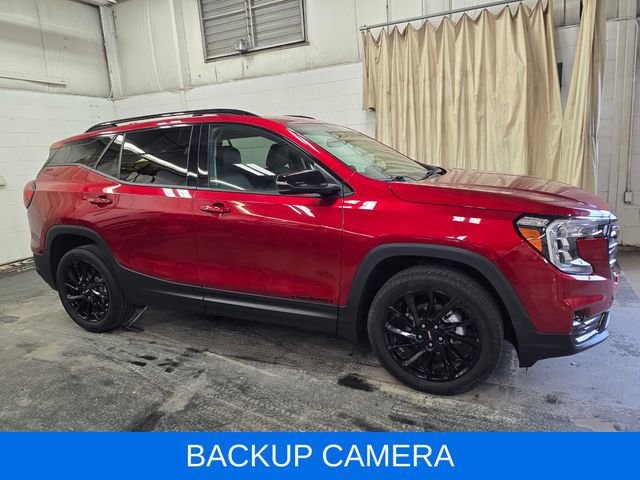 Used 2023 GMC Terrain SLT w/ Elevation Edition image 6