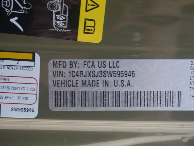 New 2025 Jeep Wrangler Unlimited Rubicon 392 image 28