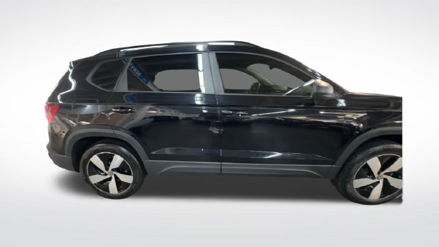 Certified 2023 Volkswagen Taos S AWD/4WD image 10