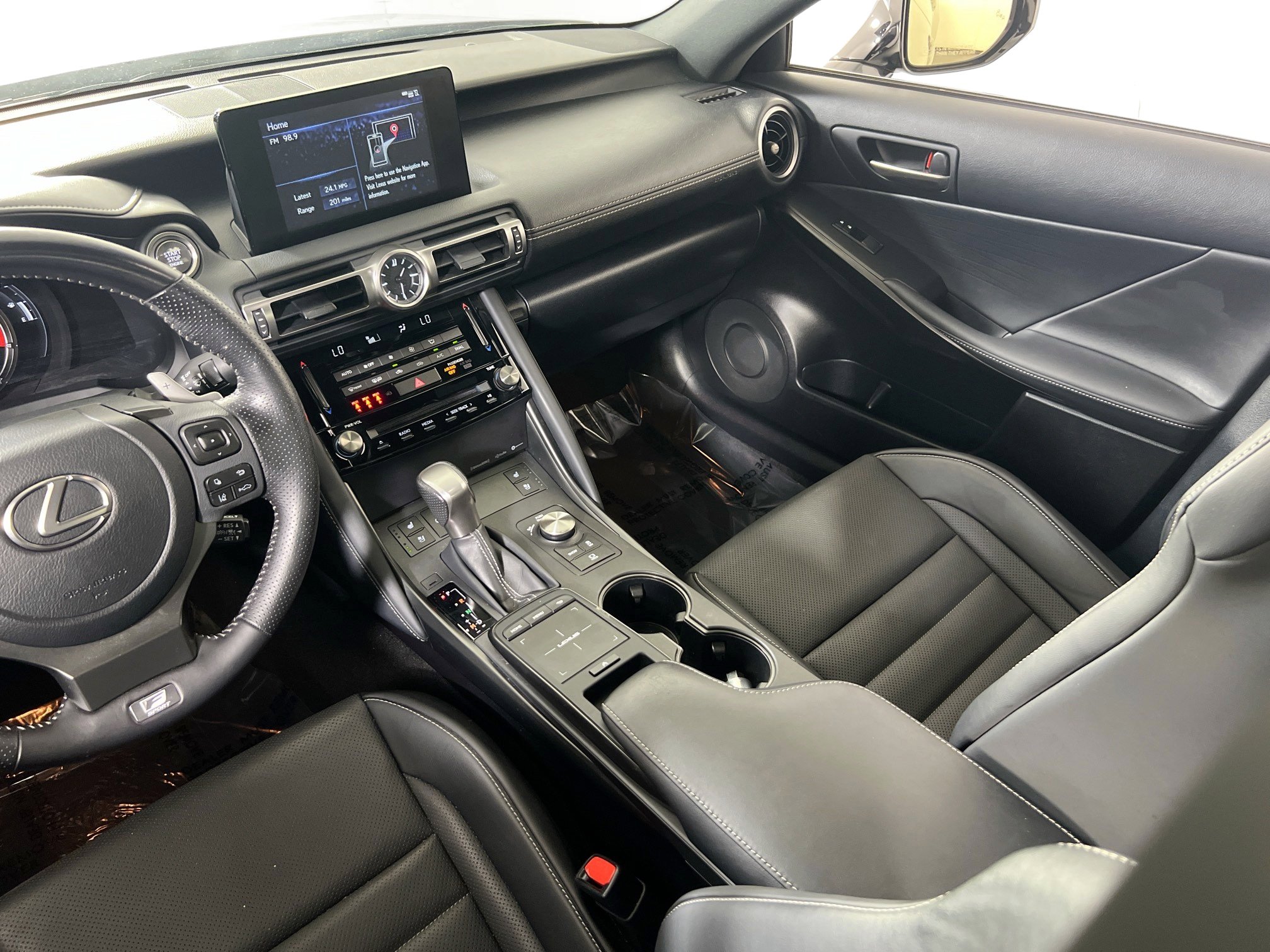 Used 2022 Lexus IS 350 F Sport image 23