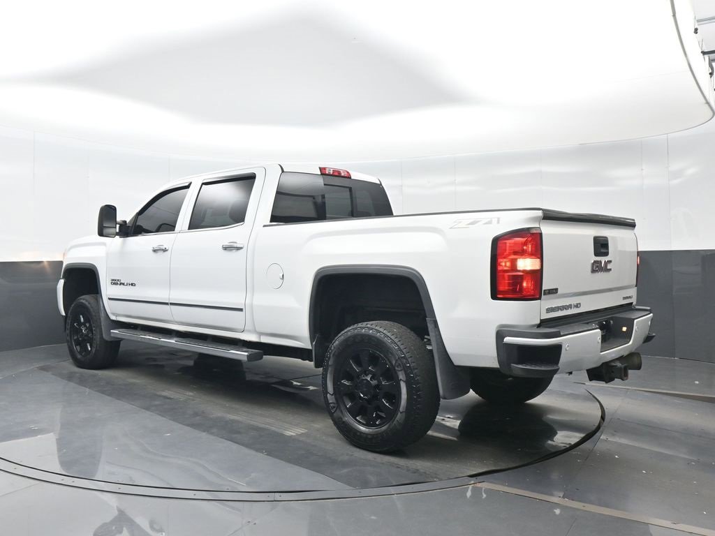 Used 2015 GMC Sierra 3500 Denali w/ Duramax Plus Package image 4