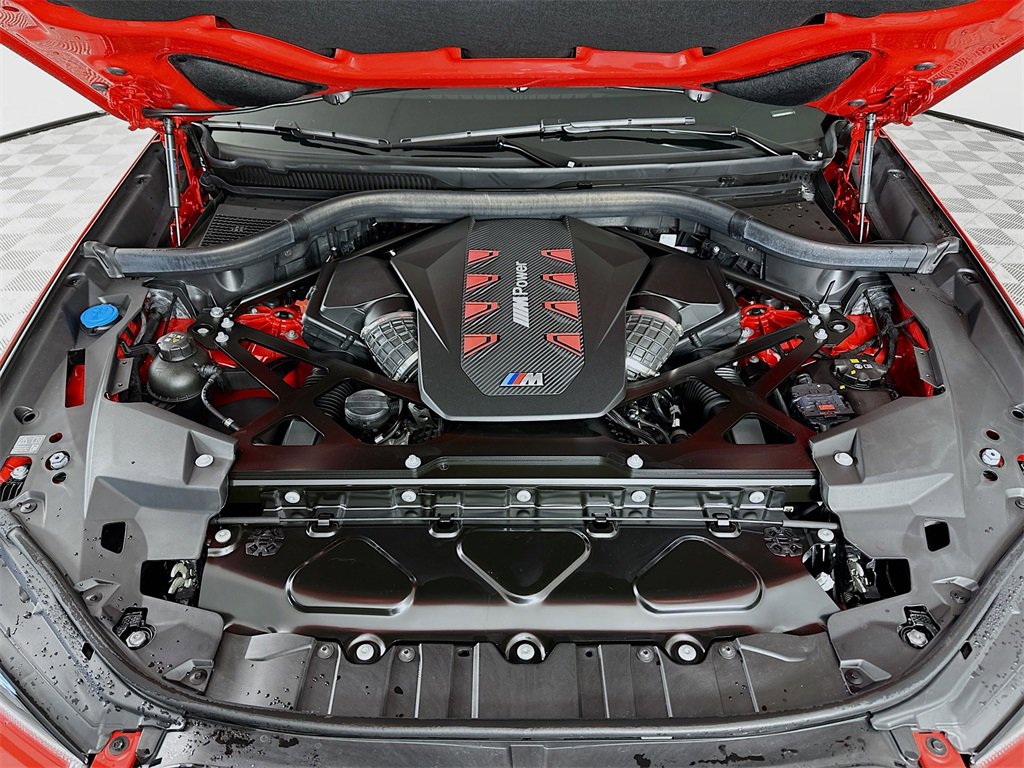 Used 2025 BMW X6 M Competition w/ Executive Package image 31