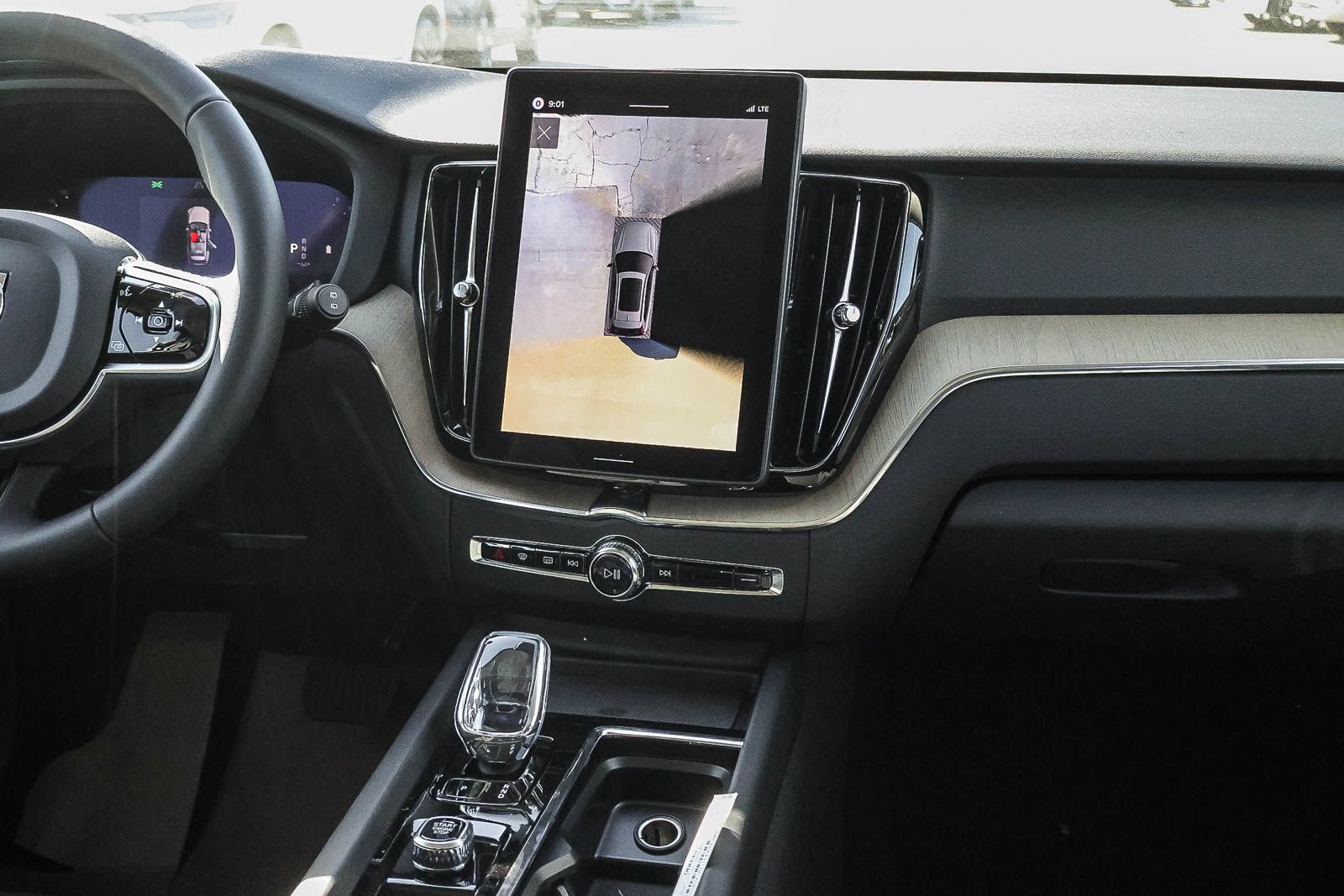 New 2026 Volvo XC60 B5 Plus w/ Climate Package AWD/4WD image 21