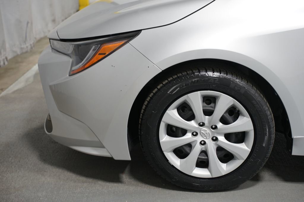 Certified 2022 Toyota Corolla LE image 5