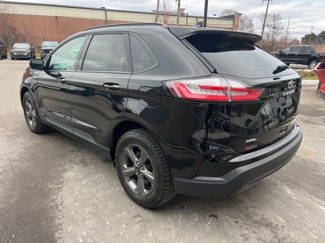 Used 2023 Ford Edge SEL w/ Sport Appearance Package image 7