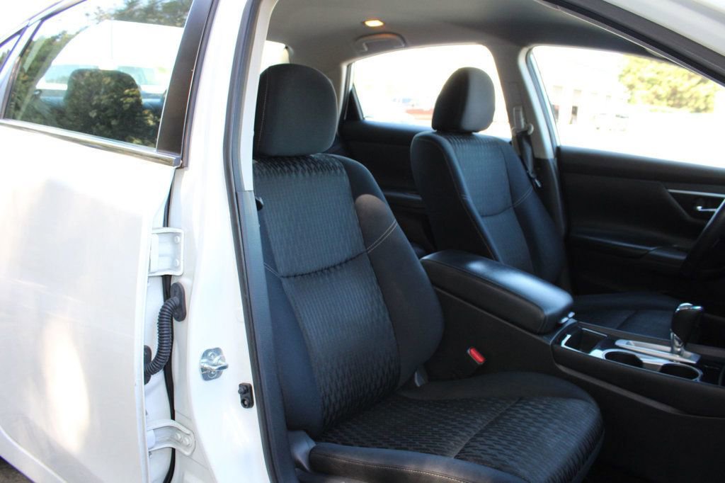 Used 2018 Nissan Altima 2.5 SV image 17