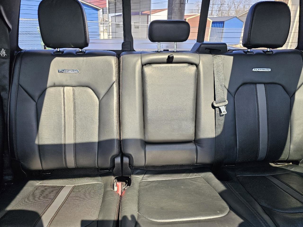 Used 2019 Ford F150 Platinum w/ Equipment Group 701A Luxury AWD/4WD image 28