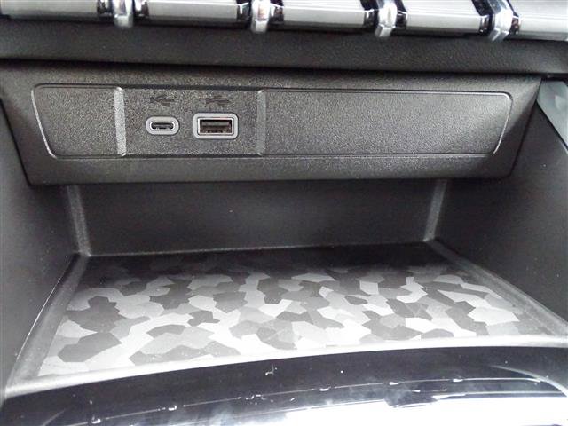 Used 2024 Chevrolet Colorado LT w/ LT Convenience Package image 10