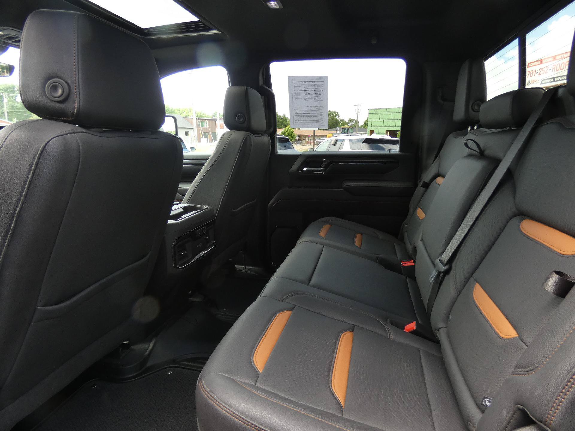 Certified 2025 GMC Sierra 2500 AT4 w/ AT4 Premium Plus Package AWD/4WD image 13