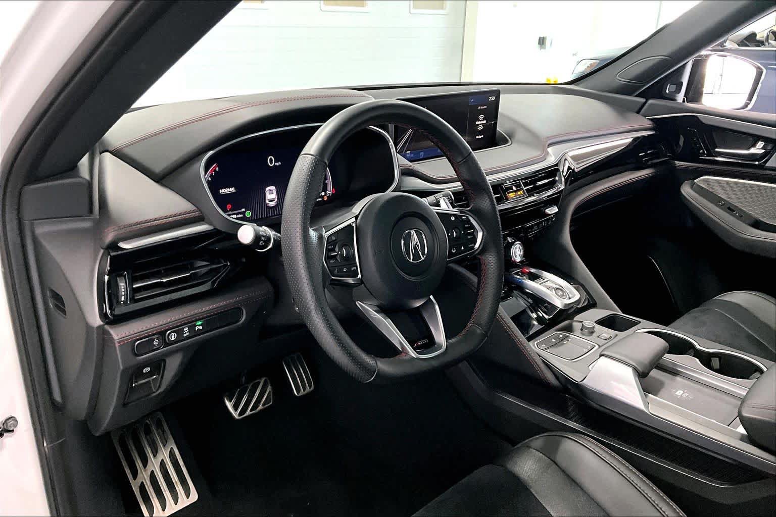 Used 2023 Acura MDX A-Spec AWD/4WD image 2