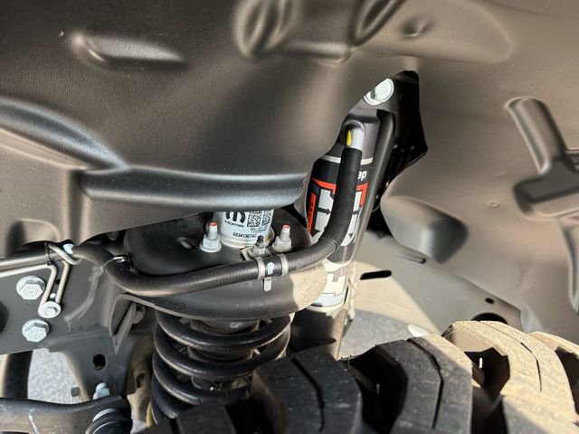 Used 2024 Jeep Gladiator Mojave w/ Safety Group image 18