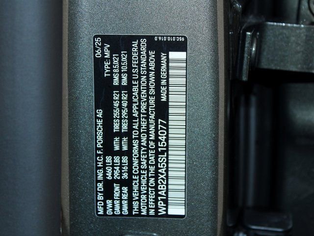 New 2025 Porsche Macan 4S Electric image 32