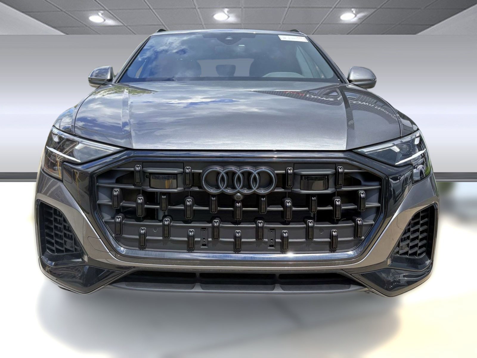 New 2025 Audi Q8 Premium image 28
