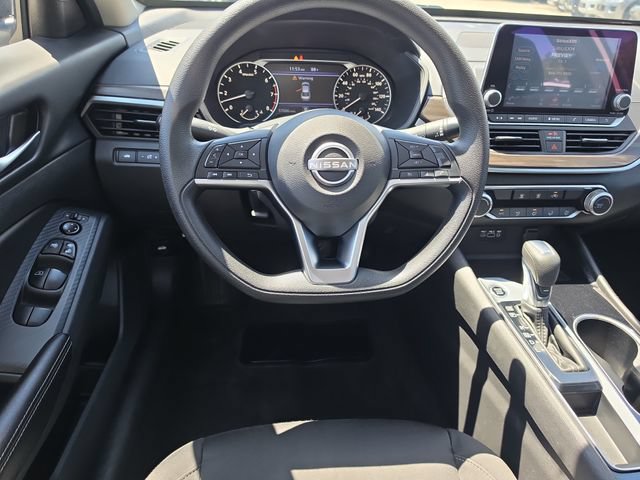 Certified 2024 Nissan Altima 2.5 SV FWD image 13