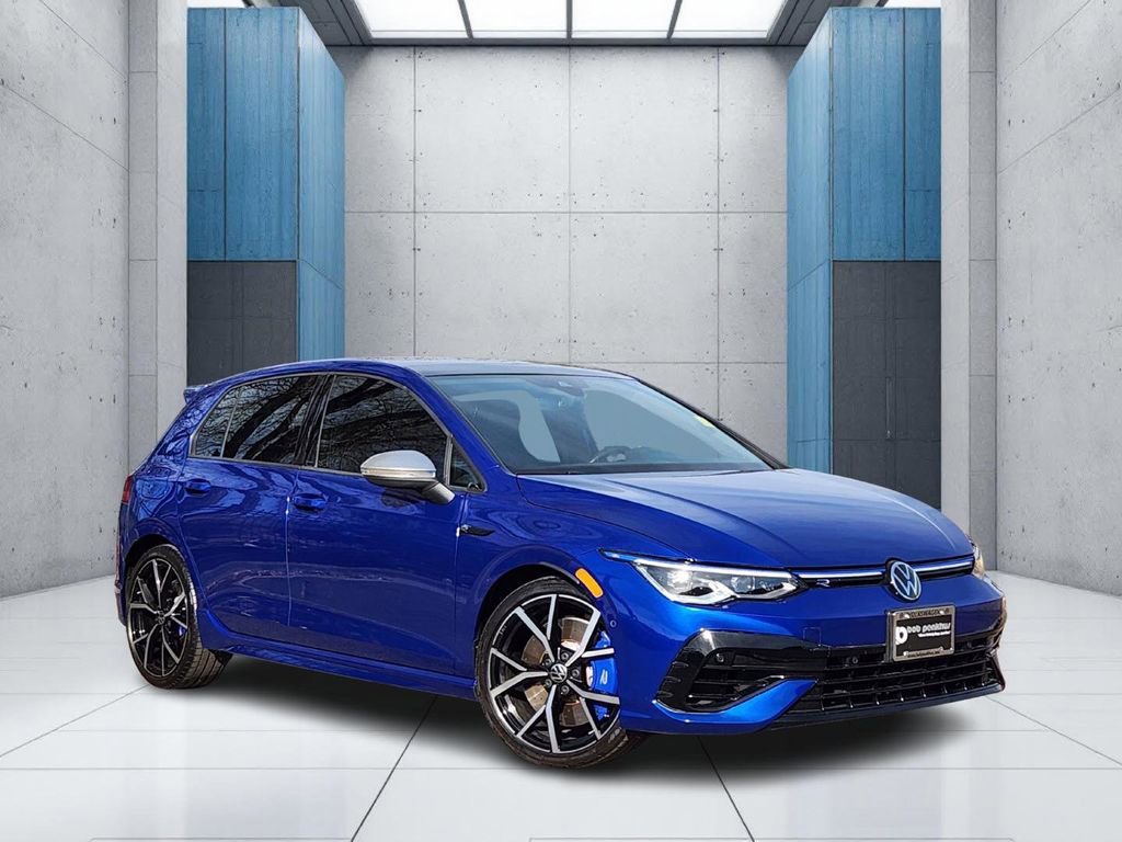 Used 2022 Volkswagen Golf R image 1