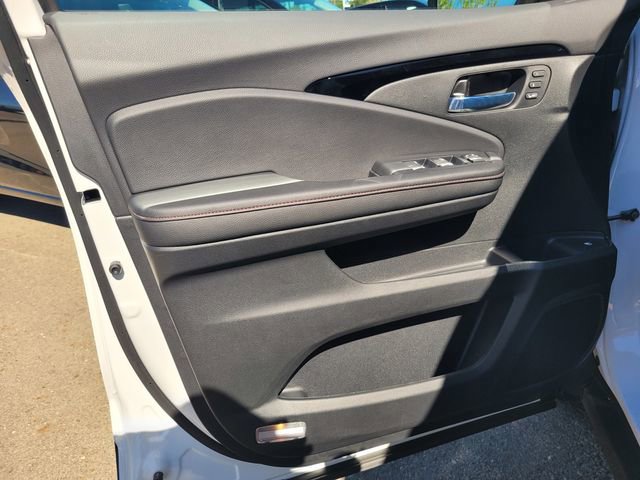 New 2026 Honda Ridgeline Black Edition image 7