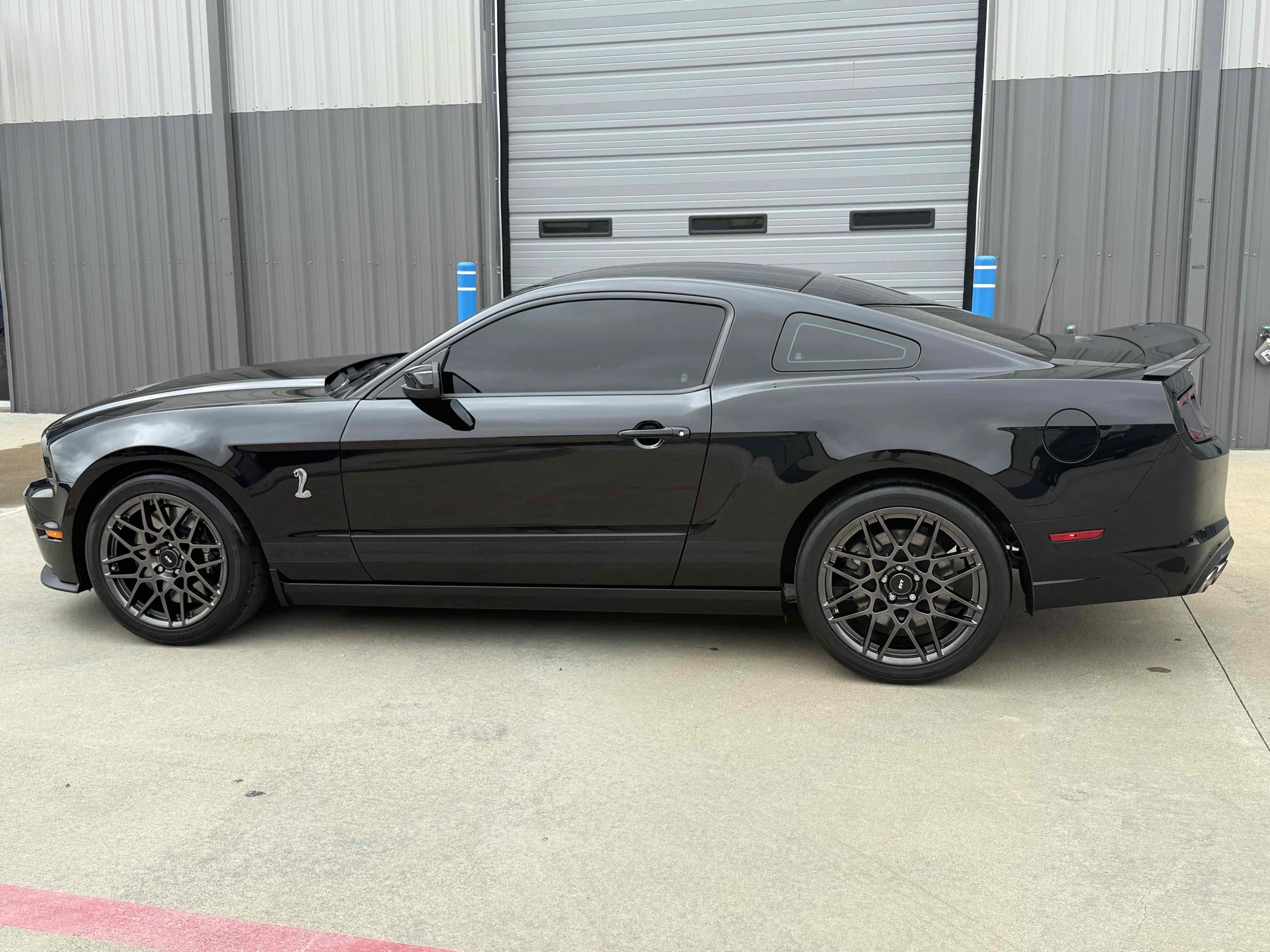 Used 2014 Ford Mustang Shelby GT500 w/ Equipment Group 821A RWD image 24
