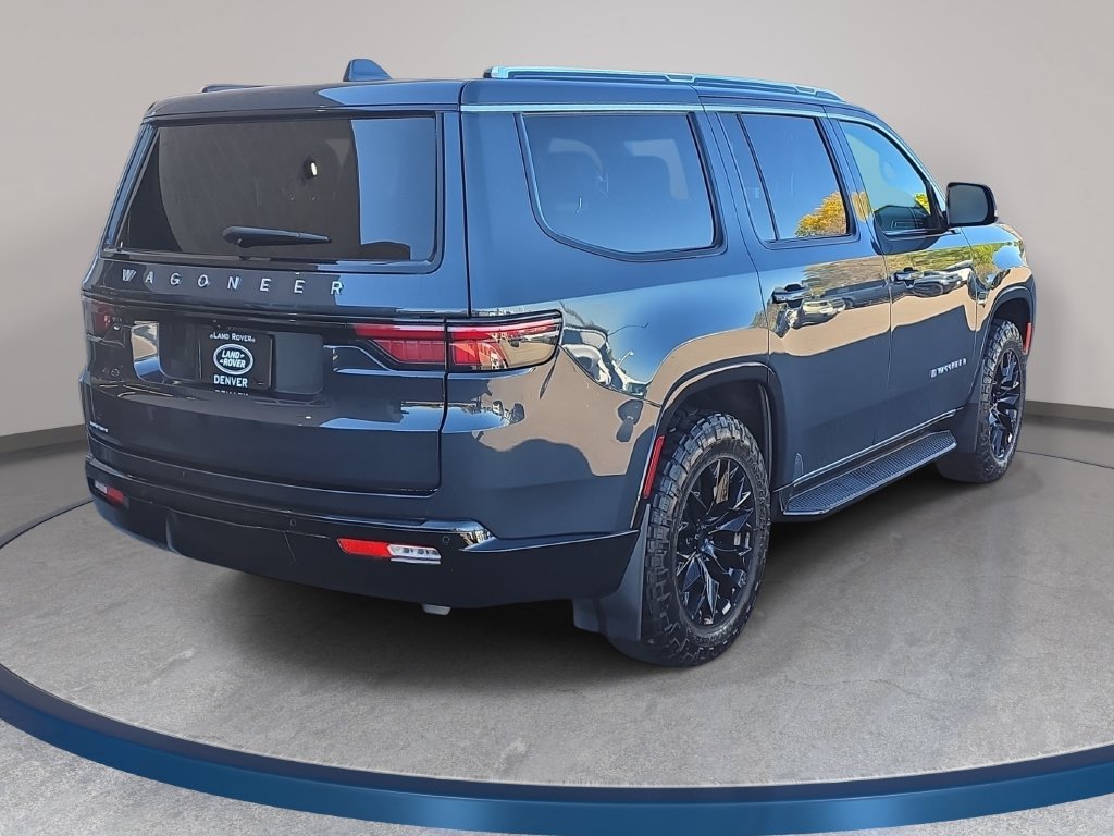 Used 2023 Jeep Wagoneer 4WD image 6