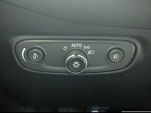 Used 2019 Chevrolet Equinox Premier image 25