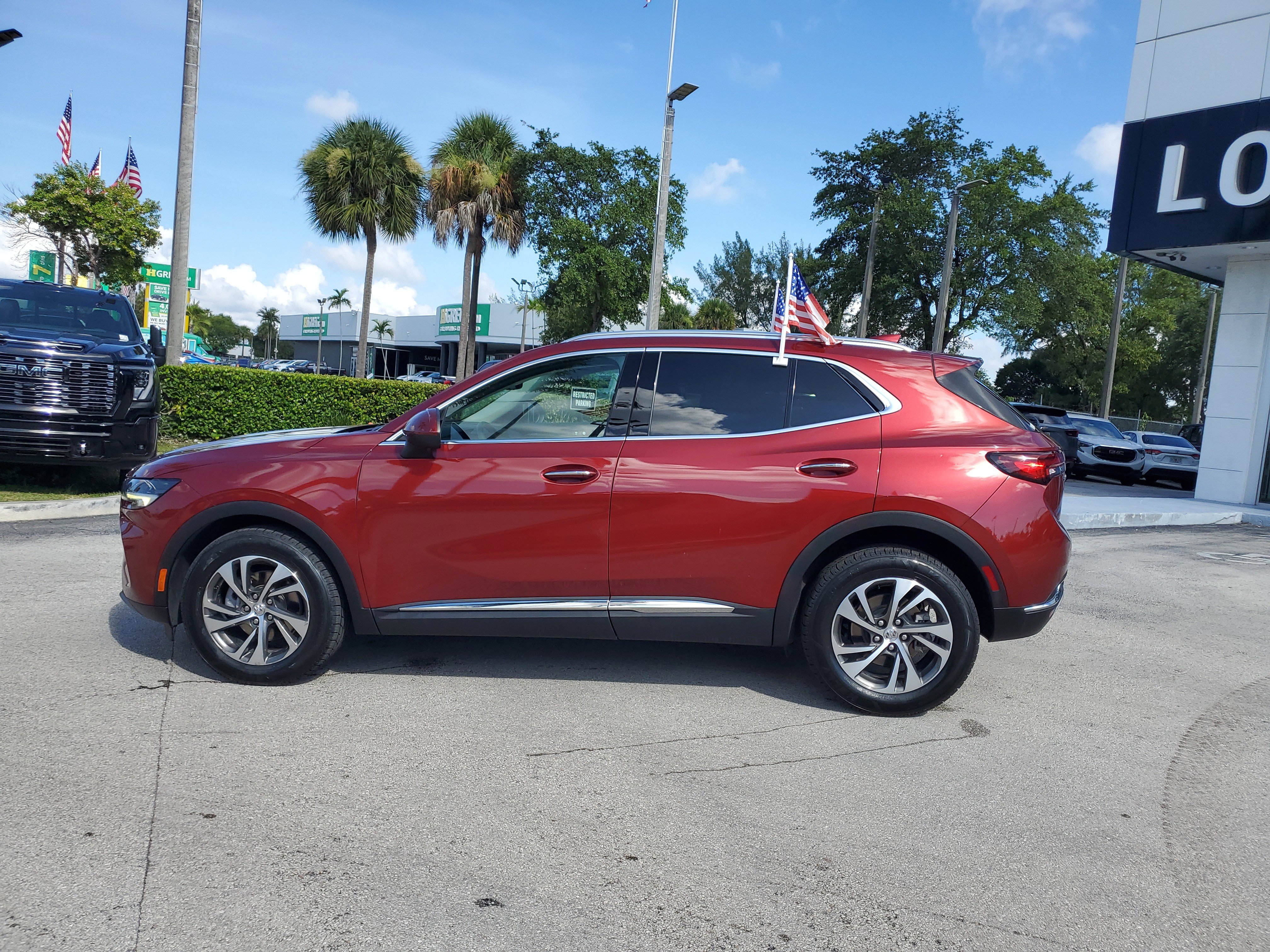 Used 2023 Buick Envision Essence image 8