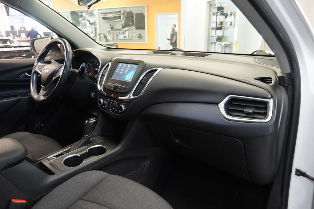 Used 2018 Chevrolet Equinox LT FWD image 35