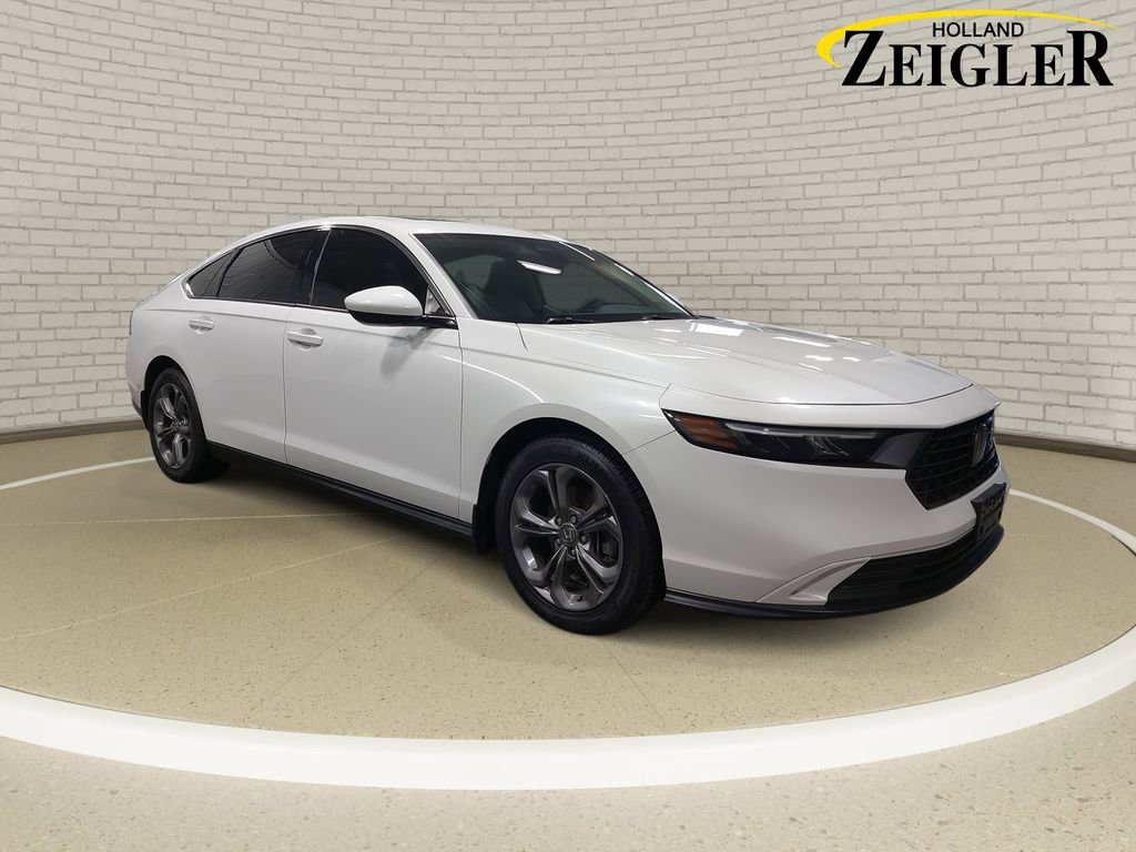 Used 2024 Honda Accord EX image 3